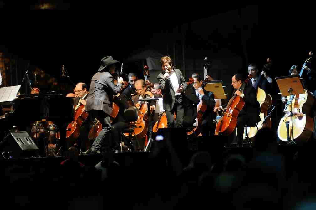 Concerto da Orquestra com Chitãozinho e Xororó celebra o aniversário de 250 anos de Campinas