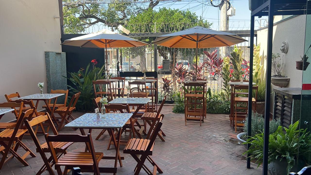 Bares e restaurantes da região de Campinas geram 979 novos empregos em fevereiro