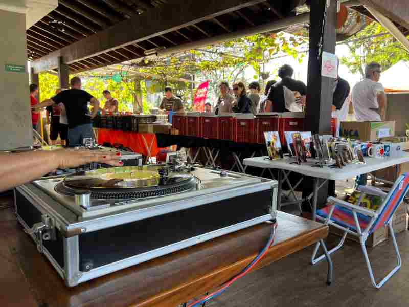 Feira de discos em Barão tem 10 horas de discotecagem 100% vinil