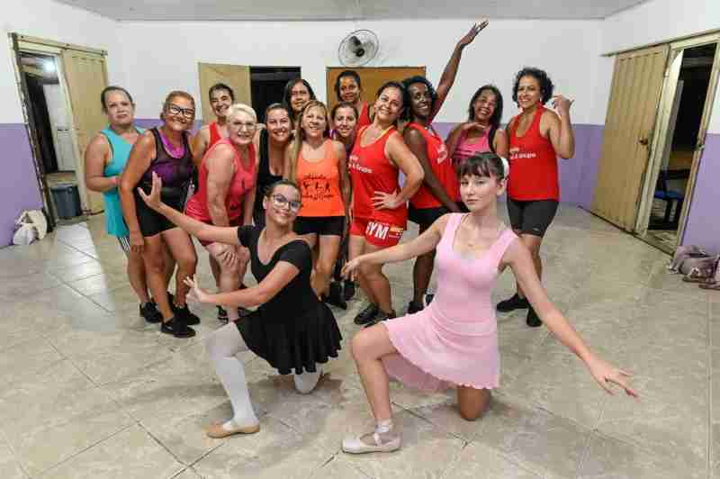 Parada de Natal já tem preparativos para a festa do dia 7 de dezembro em Campinas