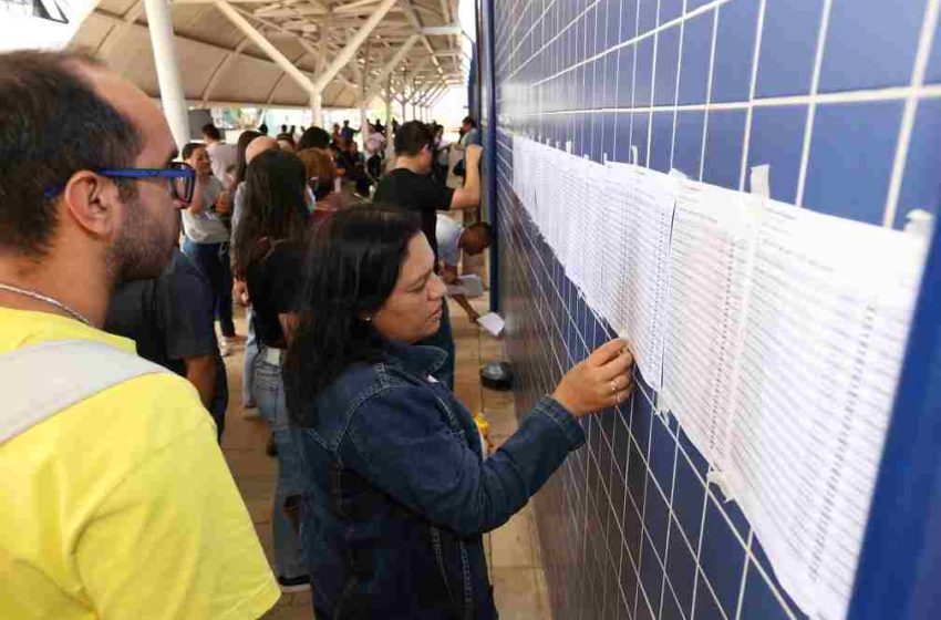 Candidatos devem acompanhar as publicacoes no Diario Oficial da Prefeitura Credito Adriano Rosa