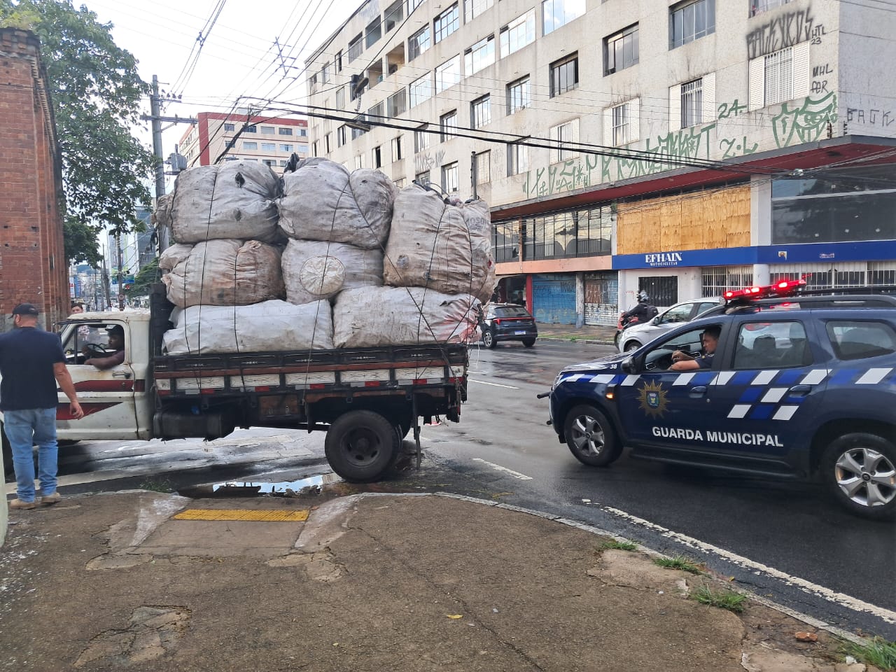 GM e Semurb realizam Operação conjunta no Centro para coibir o comércio irregular de fiação de cobre e outros materiais