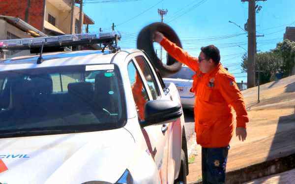 7º mutirão de combate à dengue visita 5,7 mil residências e comércios em Campinas
