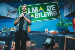 Humor e show religioso com Padre Patrick têm apresentações no Teatro Oficina do Estudante