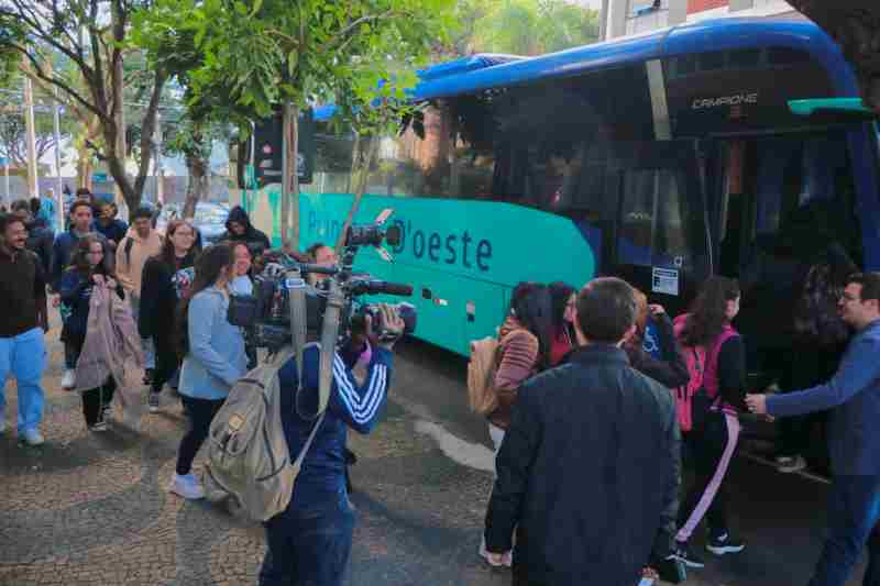 Visita à fábrica do Café Canecão abre ciclo de passeios turísticos por Campinas