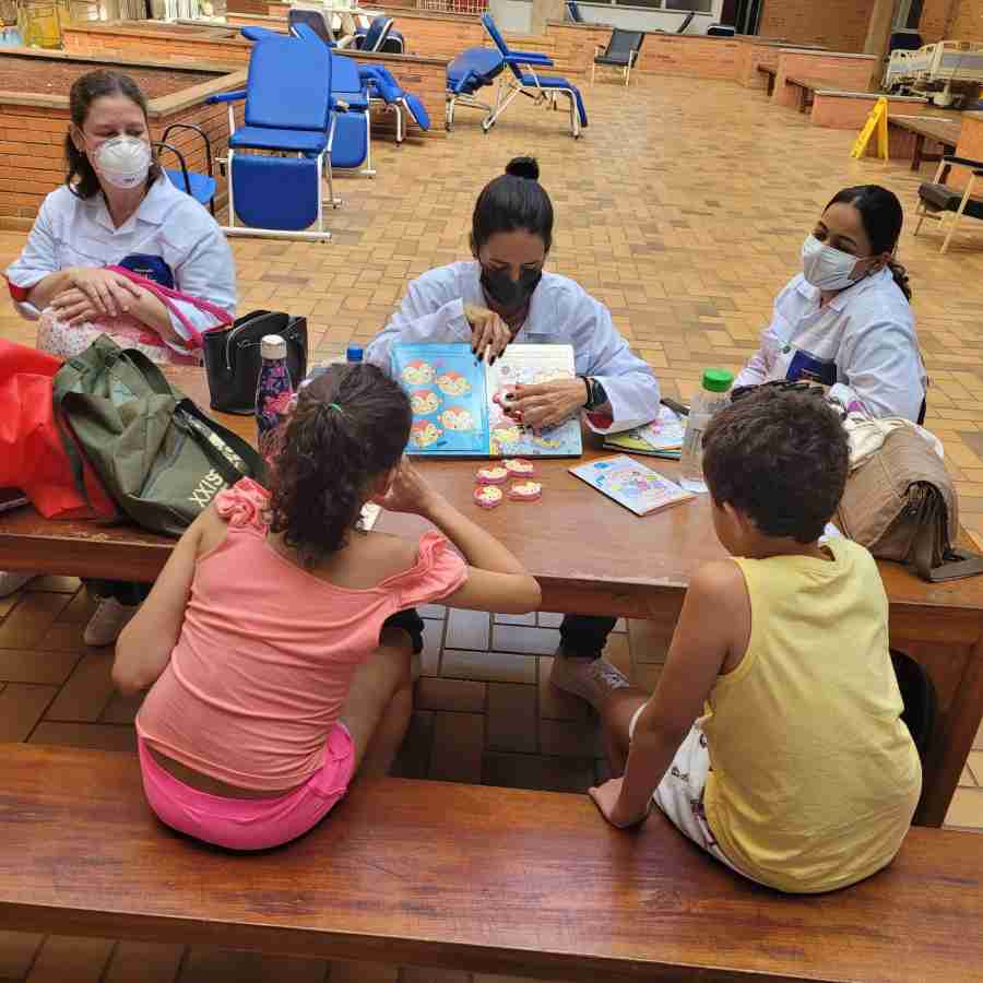 Associação Viva e Deixe Viver abre inscrições para capacitação de voluntários para contar histórias em hospital de Campinas