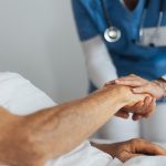 Brasil registra mais de 700 mil novos casos de câncer por ano