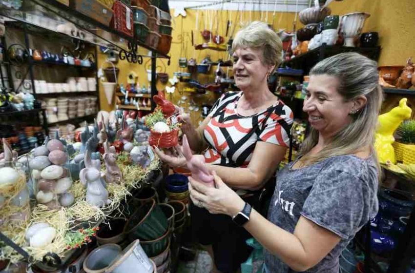 Variedade de produtos para a Pascoa movimenta a economia Adriano Rosa