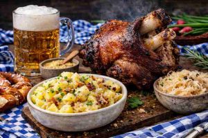 Mercado Místico retorna a Campinas ao lado do Festival de Comida Alemã na Estação Cultura 2 EINSBEN COM ACOMPANHAMENTOS FOTO DIVULGACAO