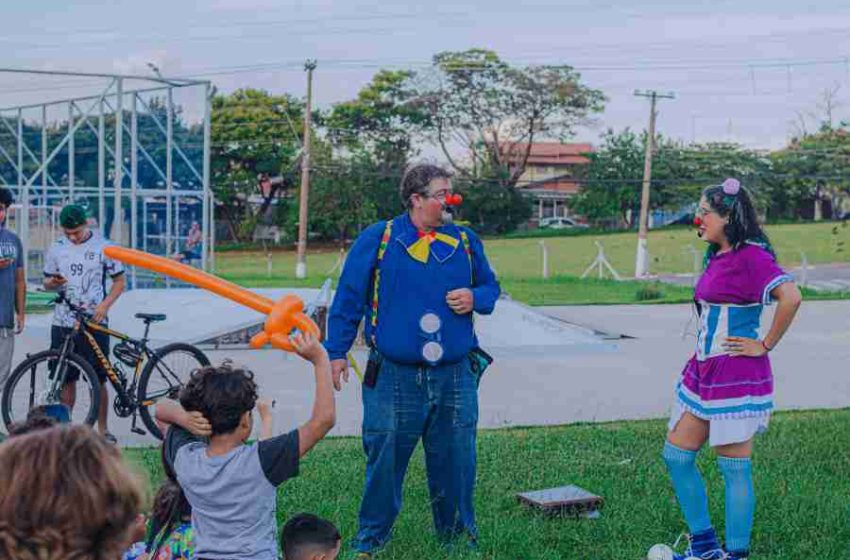 Palhacos se apresentarao nas feiras noturnas em Campinas Divulgacao