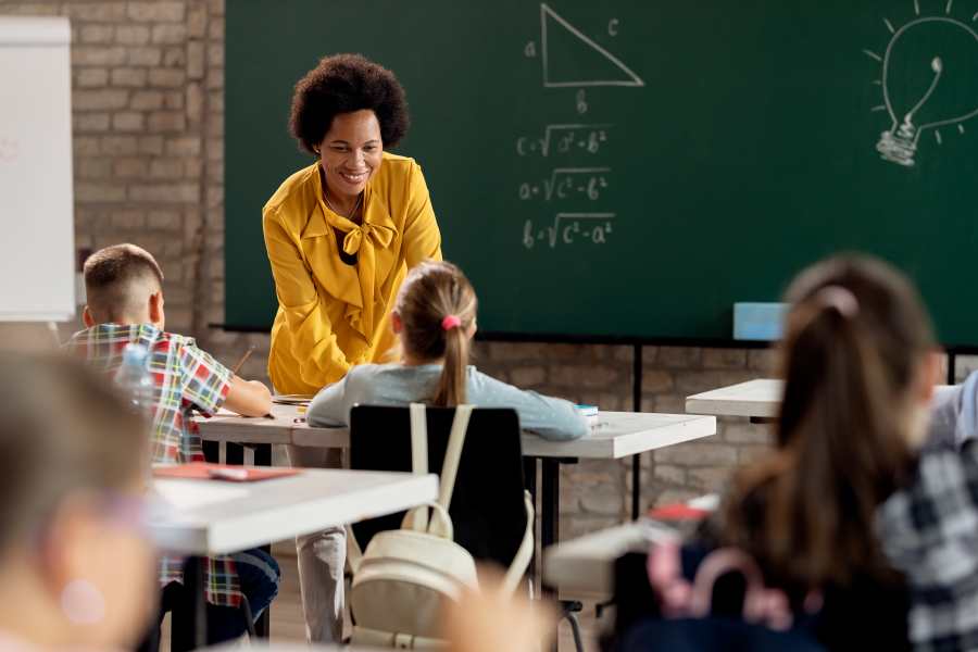 Estudante de Campinas cria projeto de ensino com IA para pessoas surdas