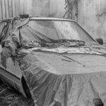 Exposição ‘Nada Disso Foi Feito Para Durar’ reúne 23 imagens de vestígios da presença humana no cotidiano