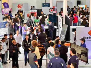 Forum traz oportunidades no mercado de trabalho Divulgacao