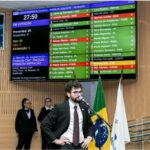 Plenário decide pela cassação do mandato do vereador Vini Oliveira